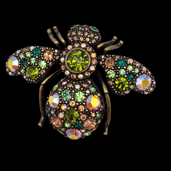 Joan Rivers Jewelry - EUC VTG Joan Rivers Critter Collection Bee Brooch Aroura Borealis Rhinestones